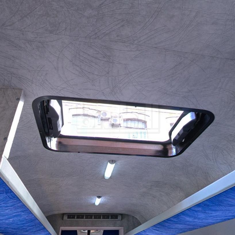 Переоборудование Volkswagen Crafter 50 в туристический микроавтобус (19+1)