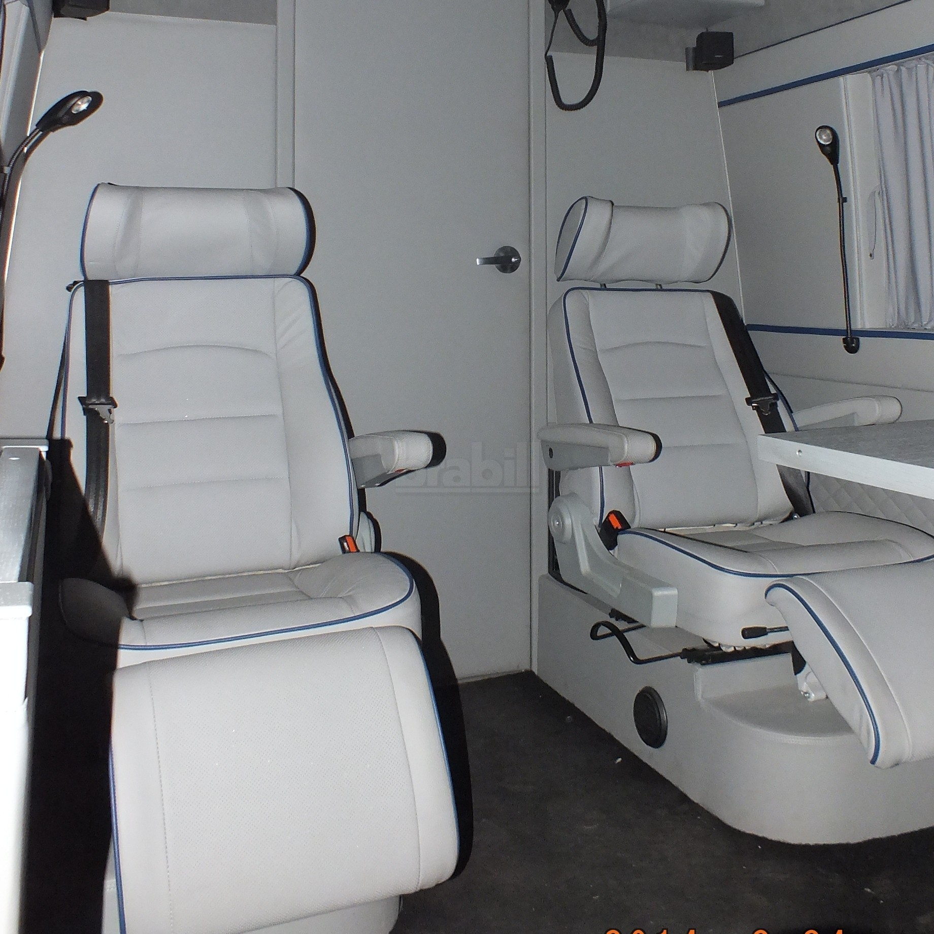 Переоборудование Mercedes-Benz Sprinter в штабной автомобиль