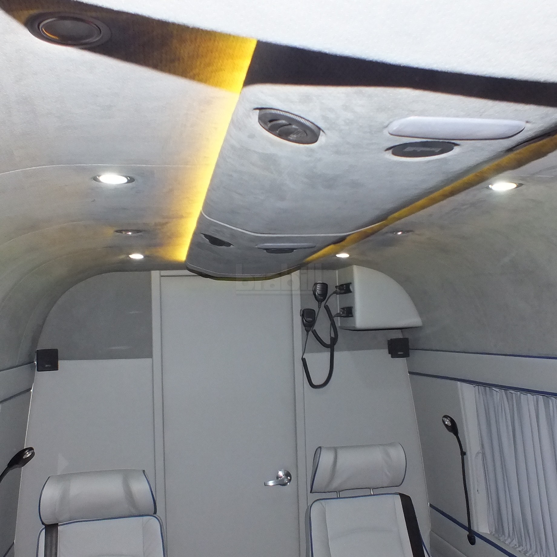 Переоборудование Mercedes-Benz Sprinter в штабной автомобиль