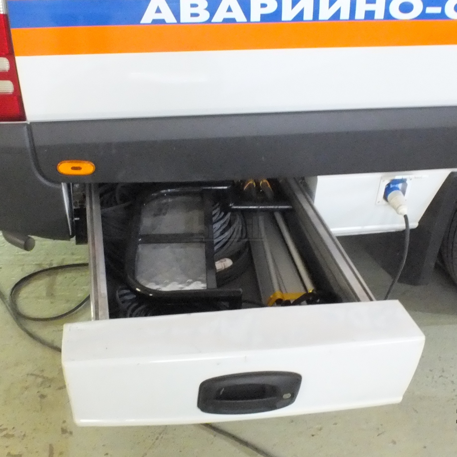 Переоборудование Mercedes-Benz Sprinter в штабной автомобиль