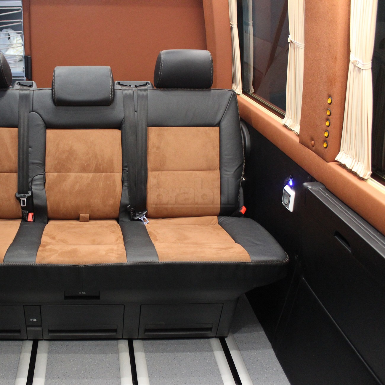Переоборудование Iveco Daily в микроавтобус для путешествий с семьей