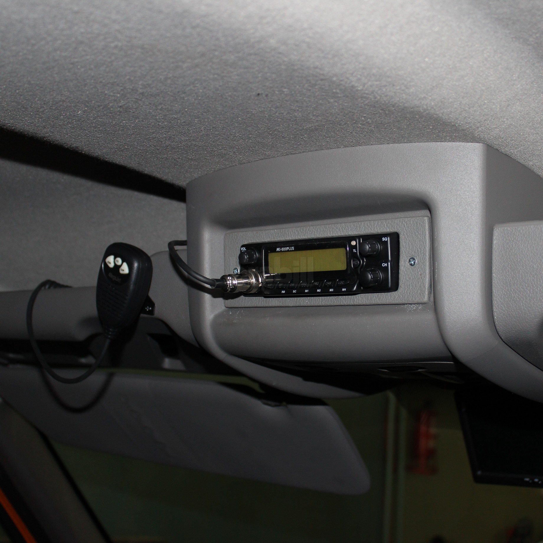 Переоборудование Renault Master в микроавтобус для перевозки команды профессиональных спортсменов