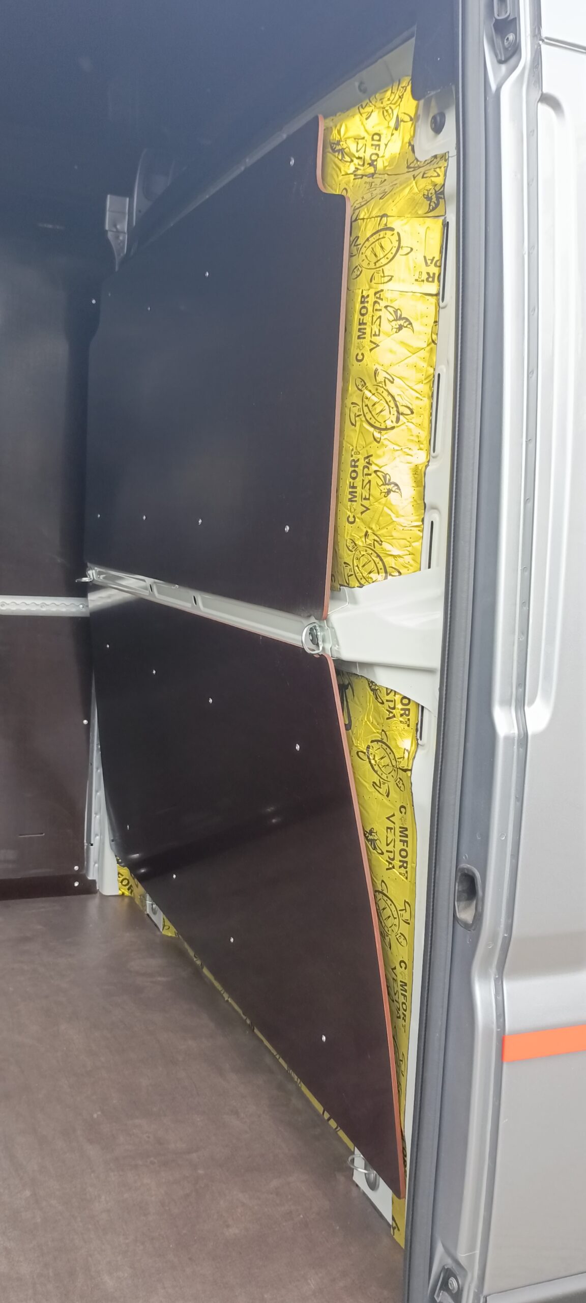 Отделка фургона FIAT DUCATO фанерой
